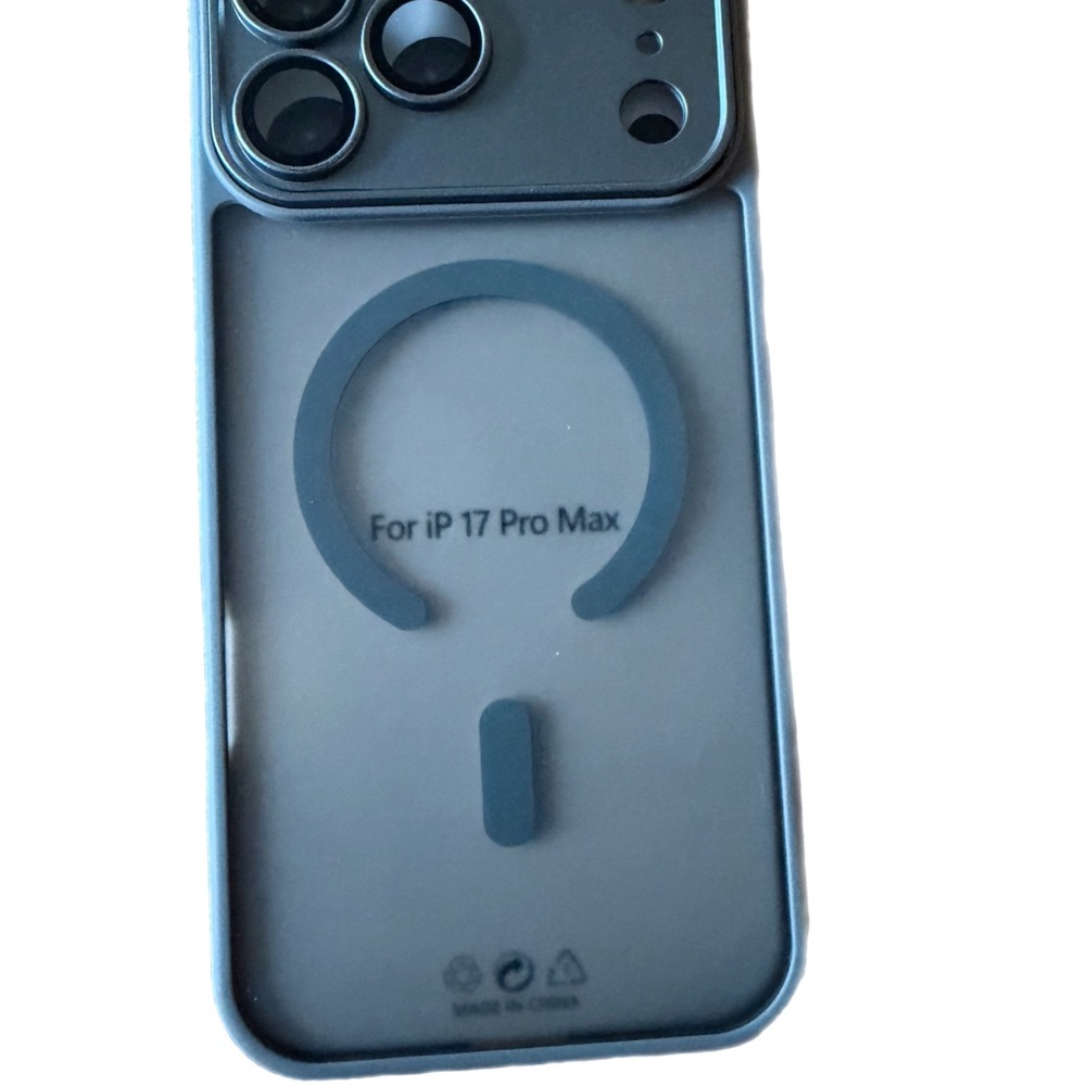 Magnetic Case for iP 17 Pro Max - Black